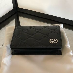 Men’s Gucci wallet